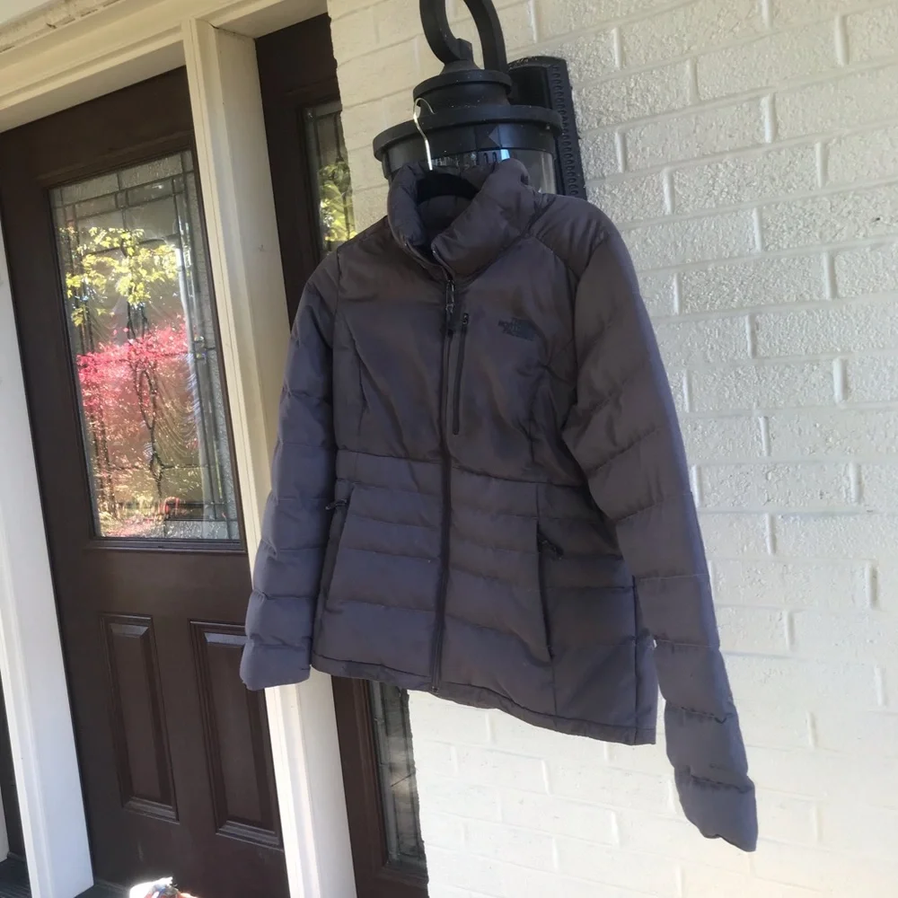 The North Face Women’s Puffer Jacket M - Picture 2 of 9
